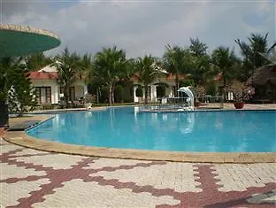 Курортный комплекс Malibu Фантхьет